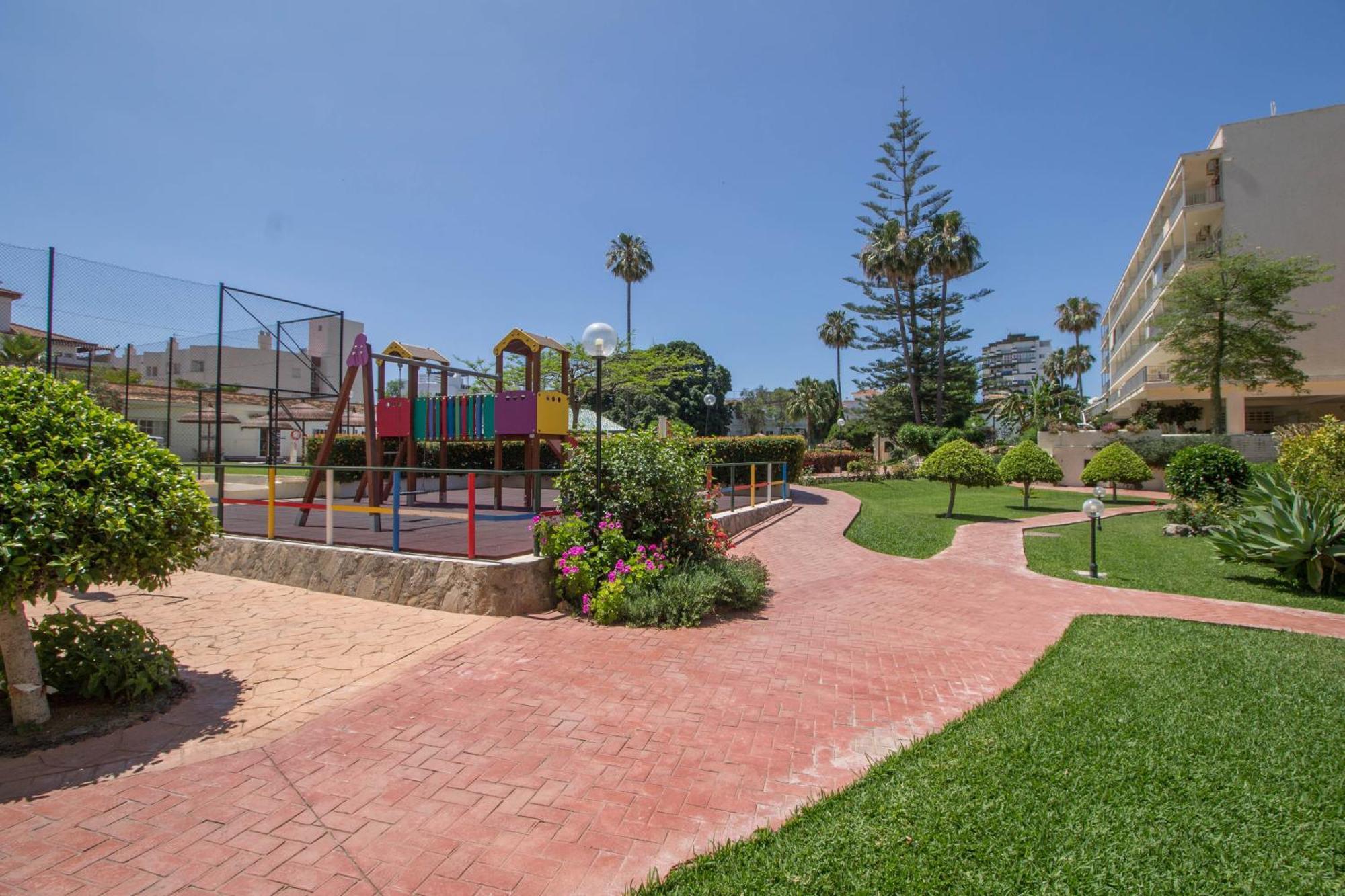 Carihuela Palace 417 By Ivi Real Estate Торремолінос Екстер'єр фото