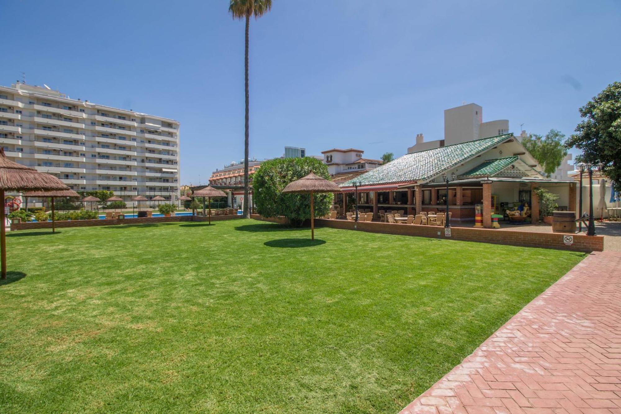 Carihuela Palace 417 By Ivi Real Estate Торремолінос Екстер'єр фото